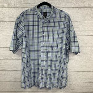 Jos A. Bank Travlers Edition button down shirt